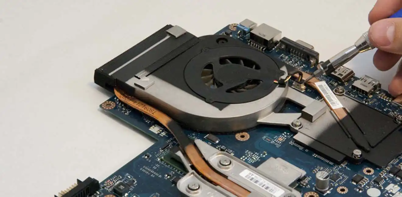 Чистка ноутбука Packard Bell от пыли в Пышме | Замена термопасты