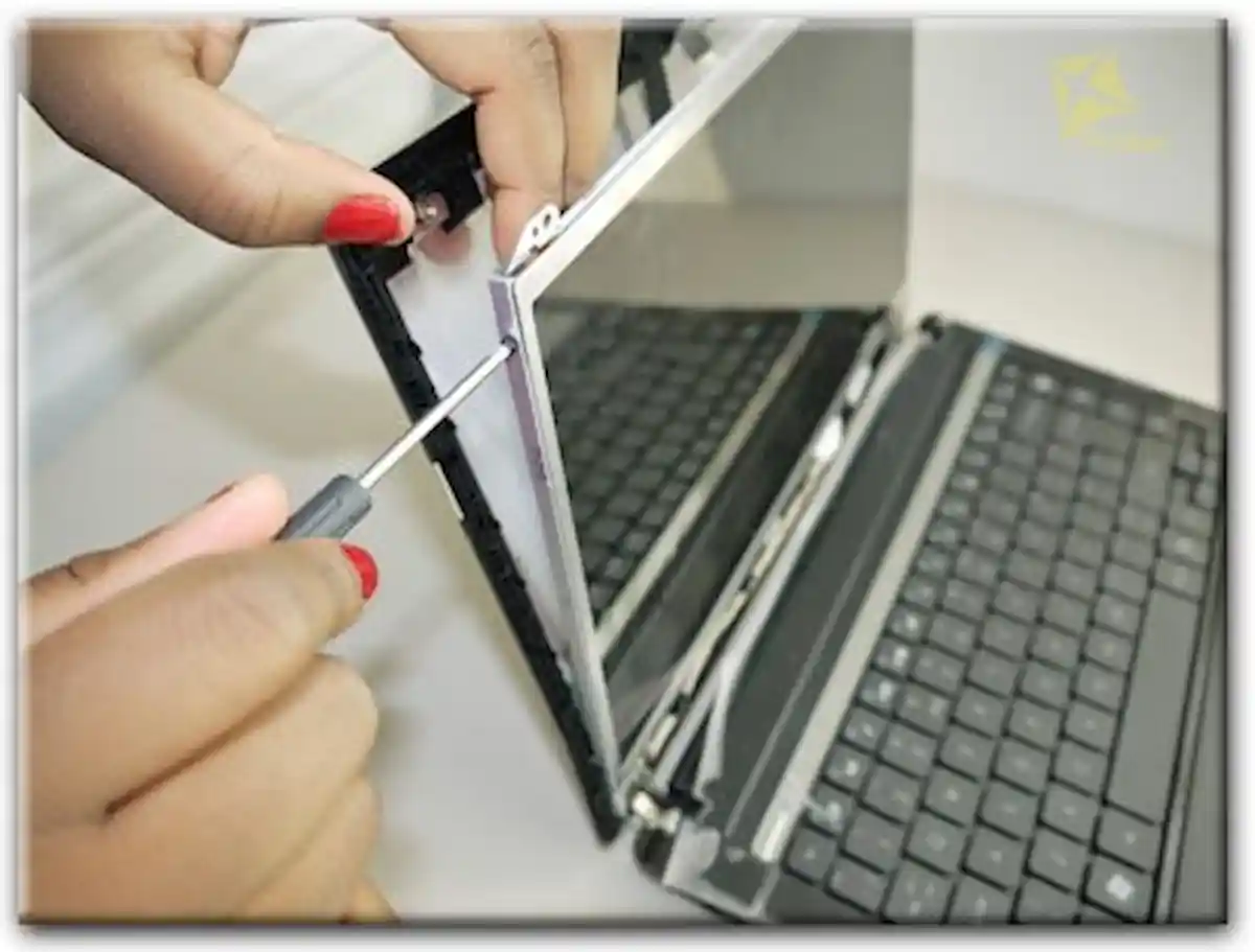 Замена экрана ноутбука Packard Bell в Пышме